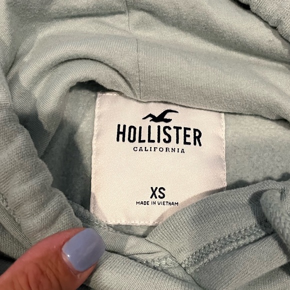 Women's/Teen - Hollister Cropped Long Sleeve Sweatshirt - MINT Shape - Size XS - Picture 3 of 9